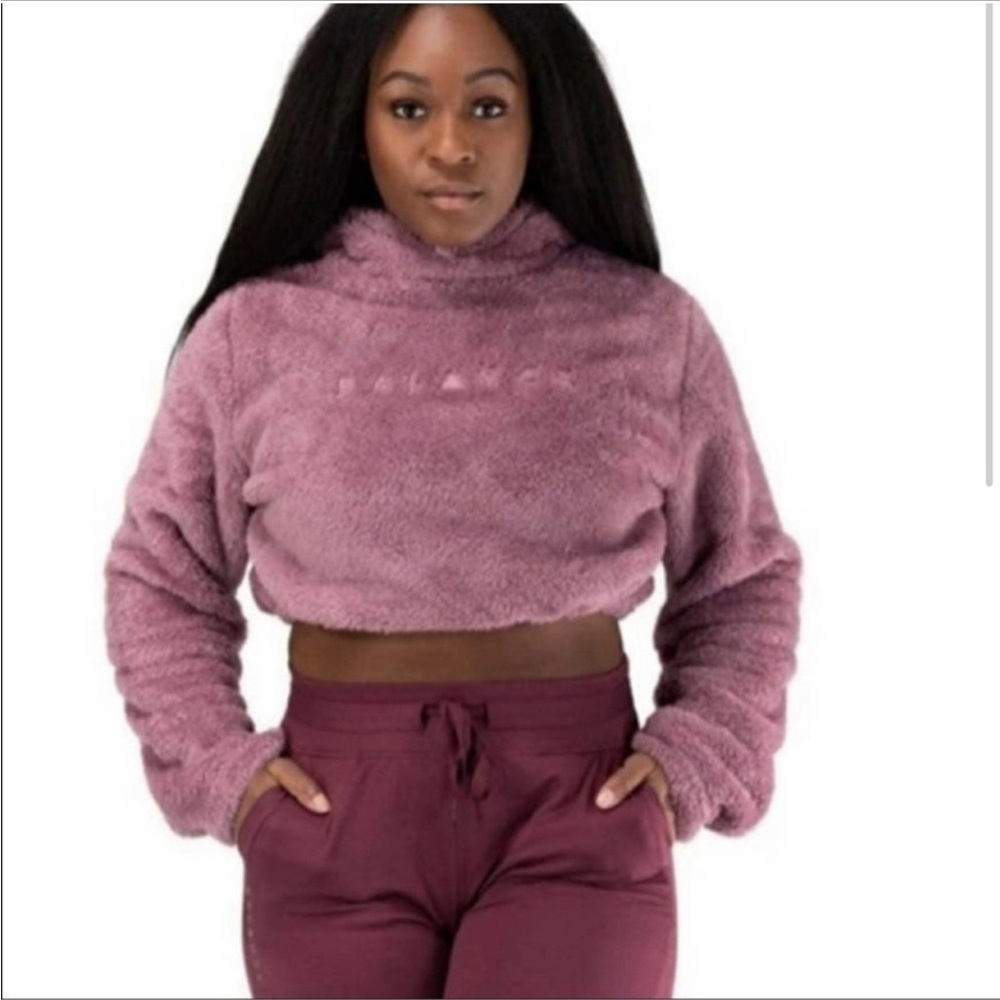 Balance Athletica Sherpa hood